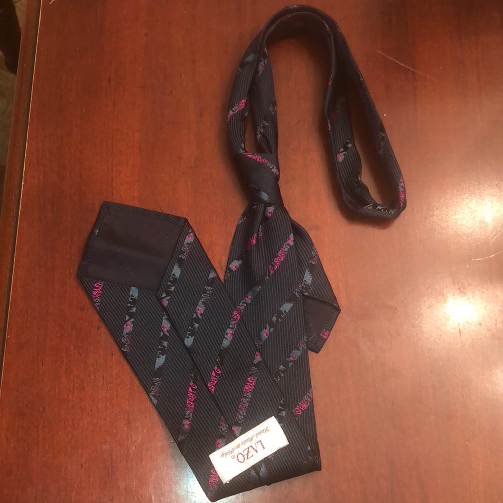 Men’s tie